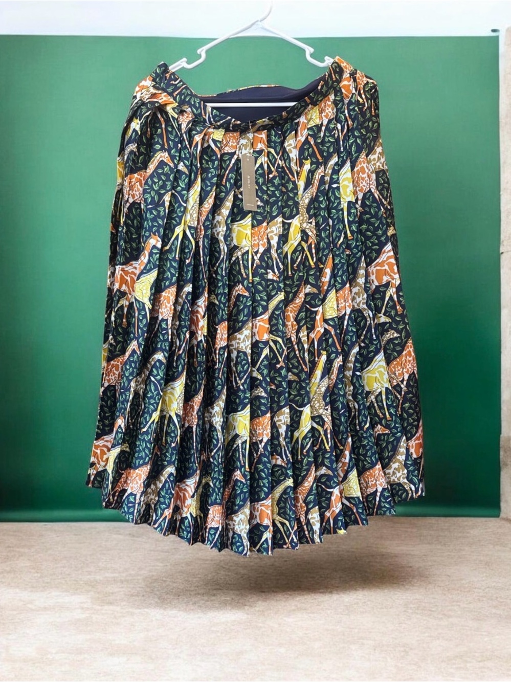 J. Crew Giraffe Print Pleated Midi Skirt in Navy, Brown & Yellow NWT Size 8 - Picture 2 of 9